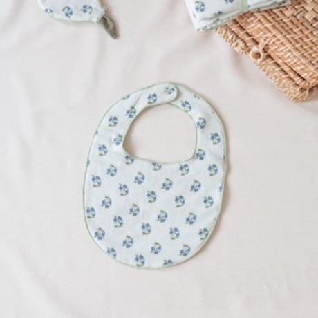 Lumiere bib