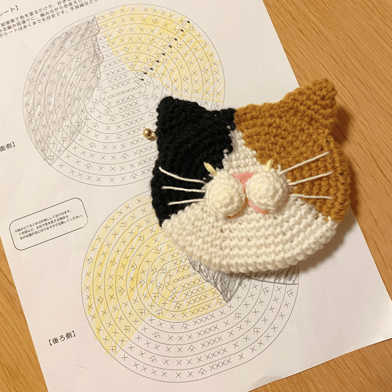 ひな様　編み物ポーチ4点　猫ピアス4点 PDFダウンロード編み図と配色シート】猫のお顔ポーチ | chimataki store