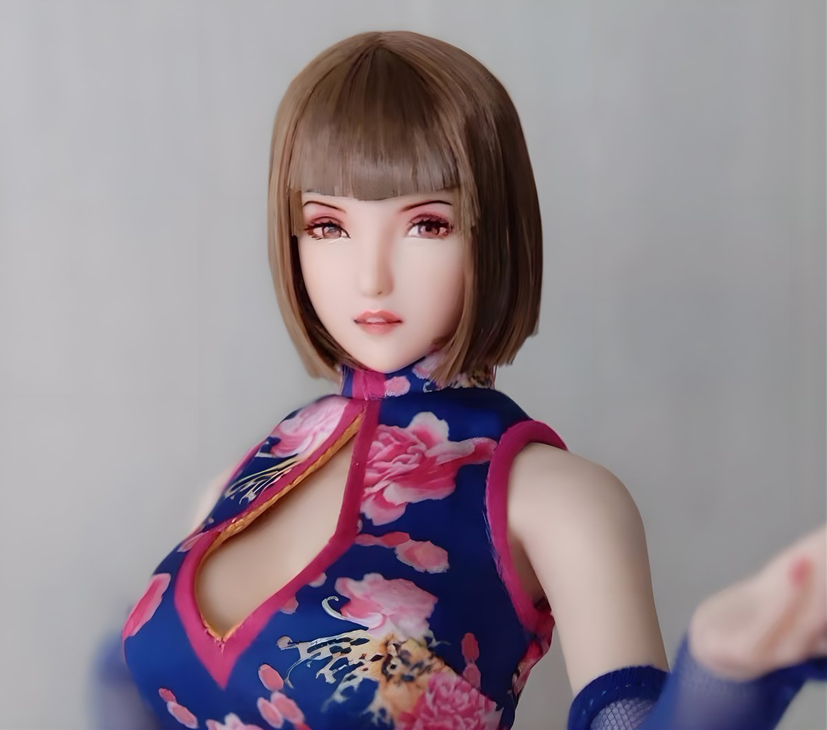 1/6フィギュア用ヘッド Z6TOYS 1/6 ZC009 女性ヘッド 舌出し 眼球可動 表情 セクシー