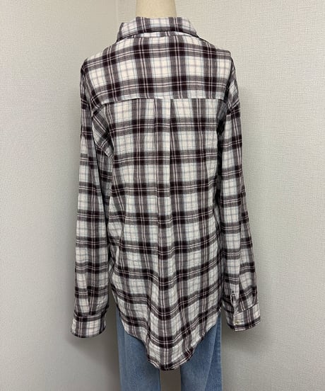 LOVES check shirts