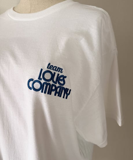TEAM LOVES COMPANY TEE