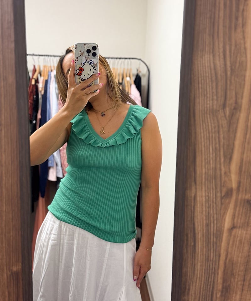 ★新品未使用★はHIAND★frill cup in ribbed knit FRONT ZIP WAVE RIB KNIT TOPS — aulaaila