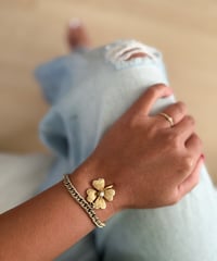 flower chain bracelet