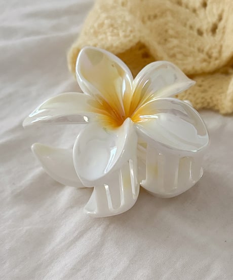 Bloom Glow Flower Clip
