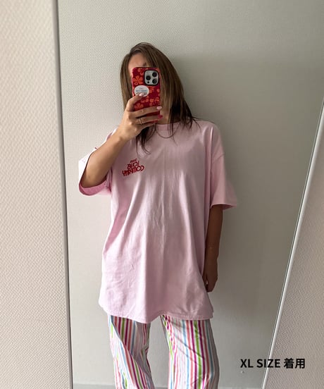 TEAM LOVES COMPANY TEE