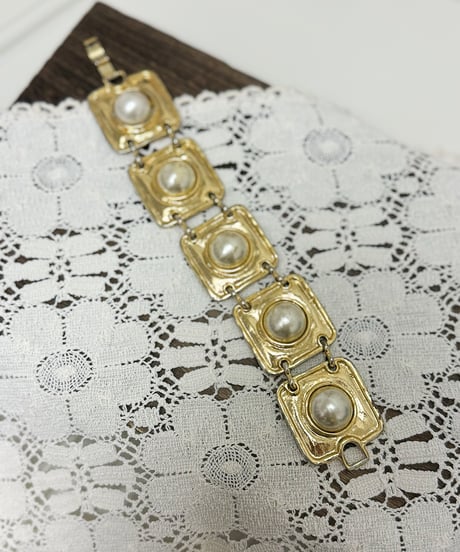 square pearl bracelet