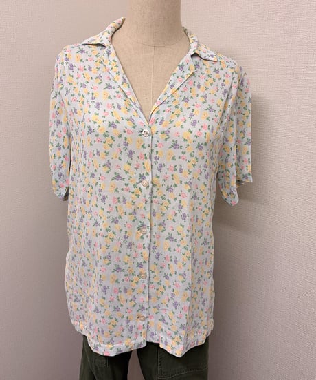 flower shirt