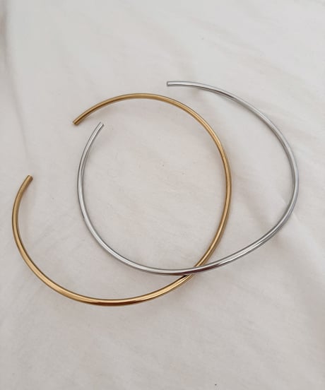 Simple Curve Choker Necklace