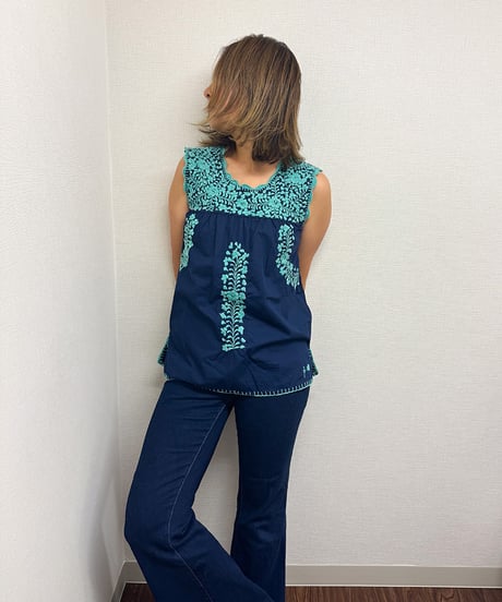 Flower embroidery tunic
