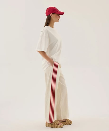 ARAMINTA JAMES -Chillin Oversized Tee Snow-