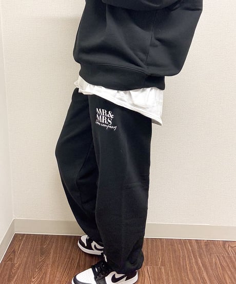MR&MRS sweat pants