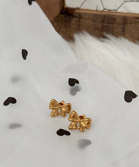 18K Plated Ribbon Pierce