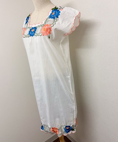 flower embroidery mexican dress