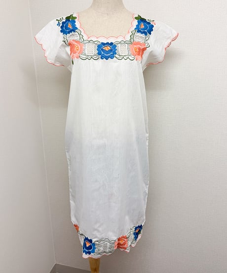 flower embroidery mexican dress
