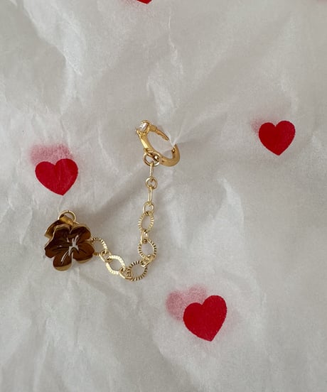double strand pierce  flower