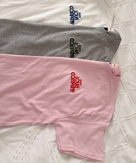 TEAM LOVES COMPANY TEE