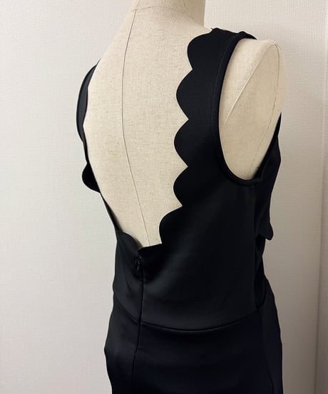 Scallop mini dress