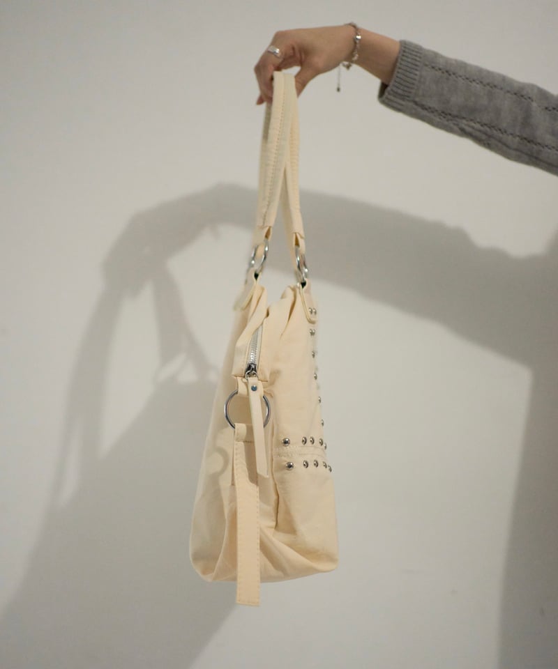 Studded Shoulder Bag(white) | wissy