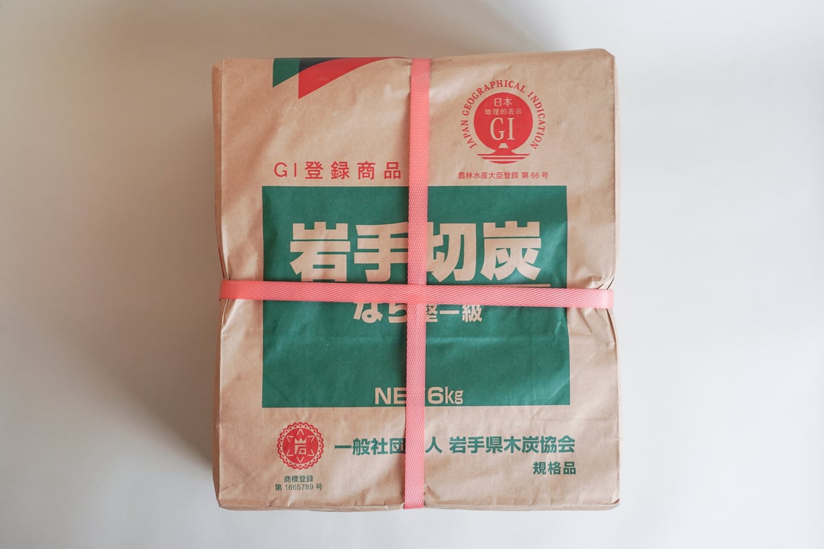 岩手切炭６ｋｇ×4袋、岩手産のナラ切炭 Amazon.co.jp: 岩手切炭 6kg ×4☆楢（なら）堅一級品（純国産品