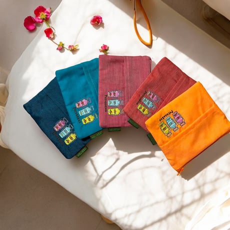 【ティンカット柄】プラナカン刺繍ミニティッシュポーチ