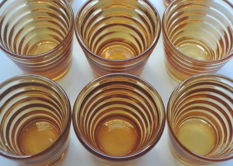アイノ・アアルト ボルゲブリック  ショットグラス ９こセット  リオブラウン  カルフラ Aino Aalto Bölgeblick Rio brown shot glass KARHULA