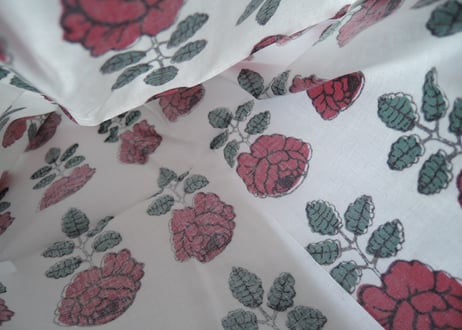 マリメッコ ヴィヒキルース ワインレッド トートバッグ ファブリックバッグ Vihkiruusu tote eco bag