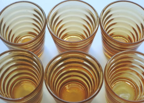 アイノ・アアルト ボルゲブリック  ショットグラス ９こセット  リオブラウン  カルフラ Aino Aalto Bölgeblick Rio brown shot glass KARHULA