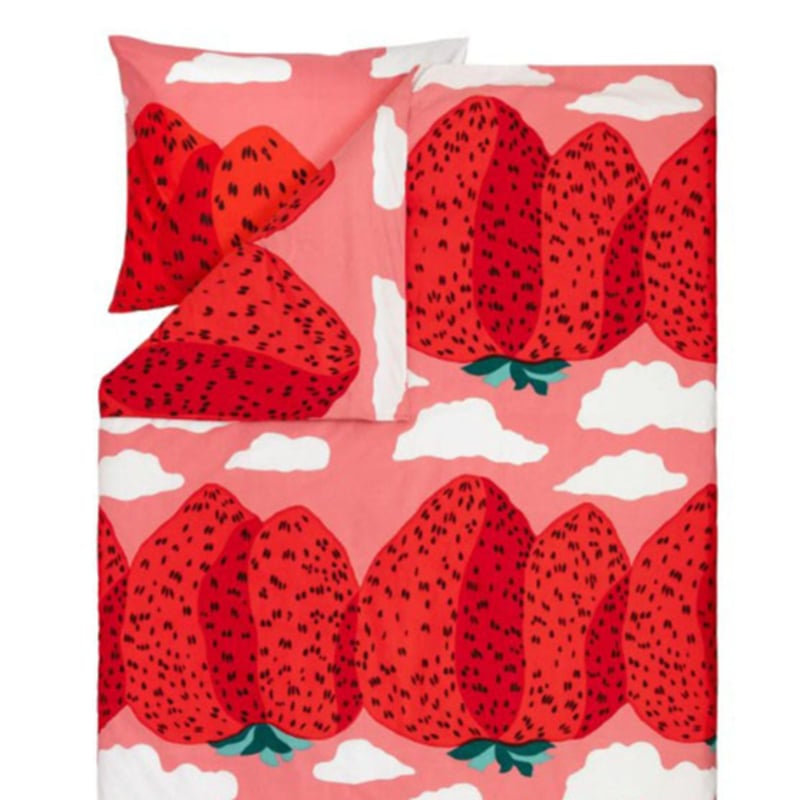 マリメッコマンシッカヴュべカバー掛け布団カバー枕カバー付イチゴ柄
