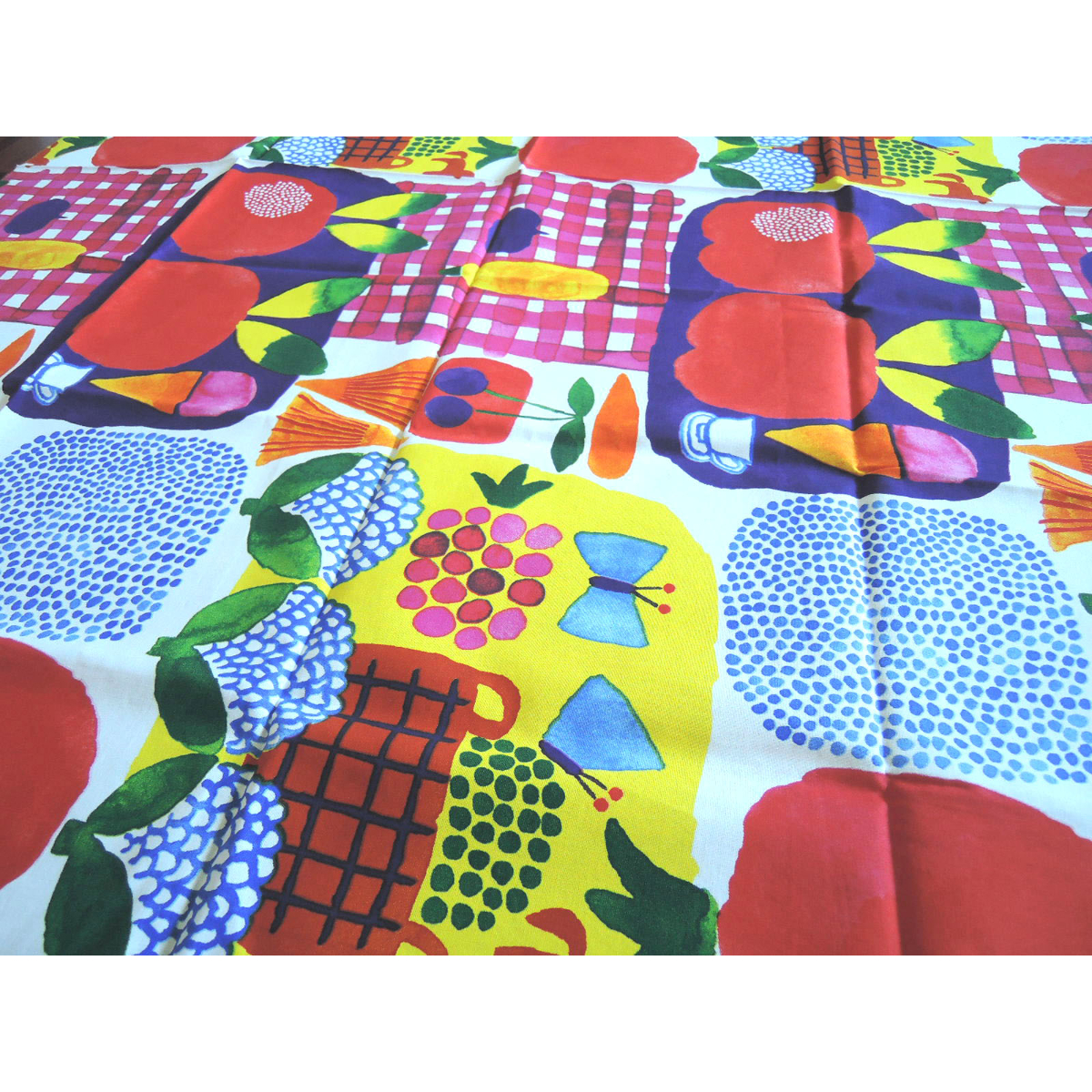 新品】マリメッコ ケサトリ ファブリック 生地 145x107cm 新品】マリメッコ ケサトリ ファブリック 生地 145x107cm