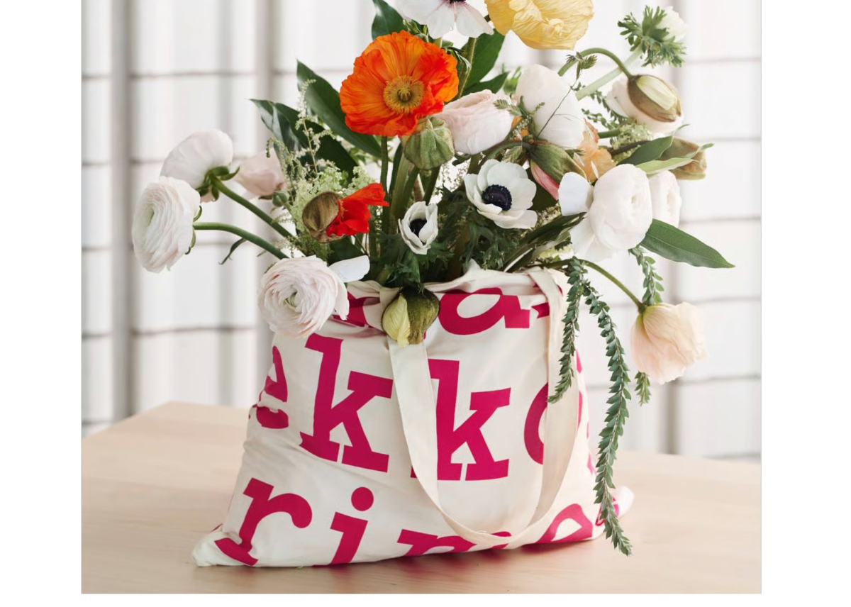 マリメッコ ロゴ バッグ ノベルティ ピンク ロゴバッグ