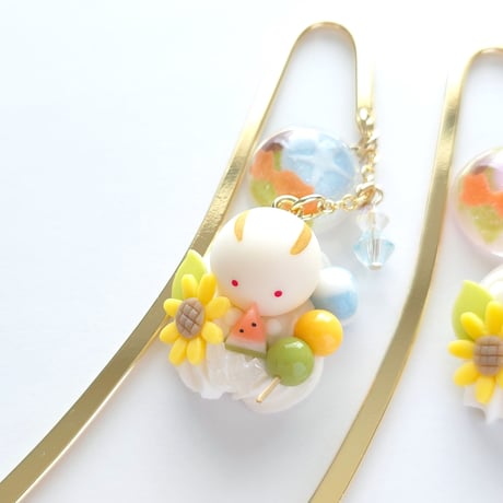 しおり　ブックマーカー❁ベッツィバタフライ　ブロッサム　リバティプリント使用 しおり ブックマーカー❁ベッツィバタフライ ブロッサム