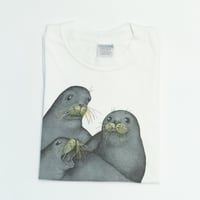 ALASKA Seals Graphic T-shirt