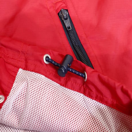 00’ GAP nylon vest