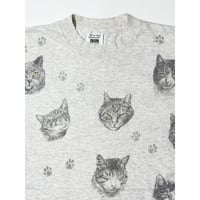 rel・e・vant products CAT TEE #79