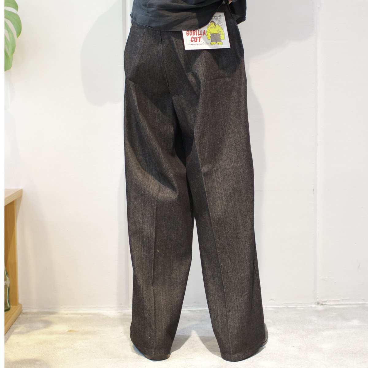 パンツ BEN DAVIS EXTRA WIDE CUT PANTS Gorilla Cut Pants - Black