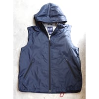 00’ GAP nylon vest