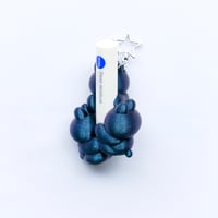 USA-CHANS LIP HOLDER(S)