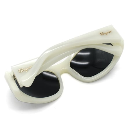 サルヴァトーレ フェラガモ Salvatore Ferragamo SF1078S 102 サングラス グローバルフィット メガネ 眼鏡 UVカット 紫外線カット レディース ミラー グレー ホワイト