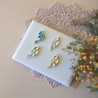ガラスストーンチャーム