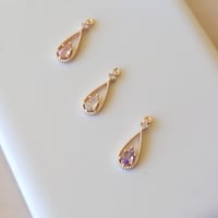 ラインストーン付きドロップチャーム