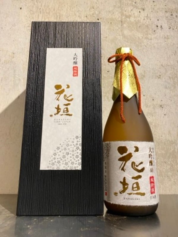 花垣 超特撰 大吟醸 箱入り 720ml | 谷酒店 オンラインストア