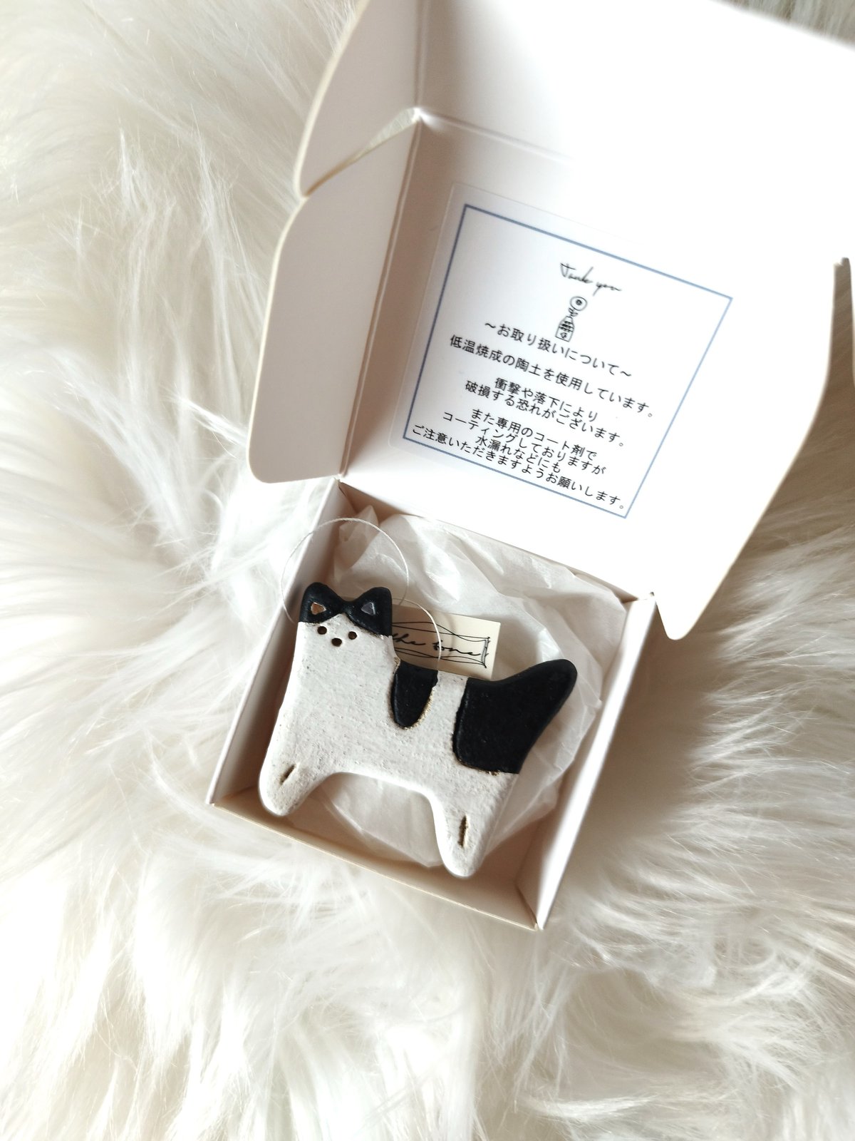 お値下げしました*CHANEL*白猫ブローチ お値下げしました*CHANEL*白猫ブローチ