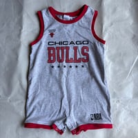 【75cm】USED NBA ブルズ ロンパース