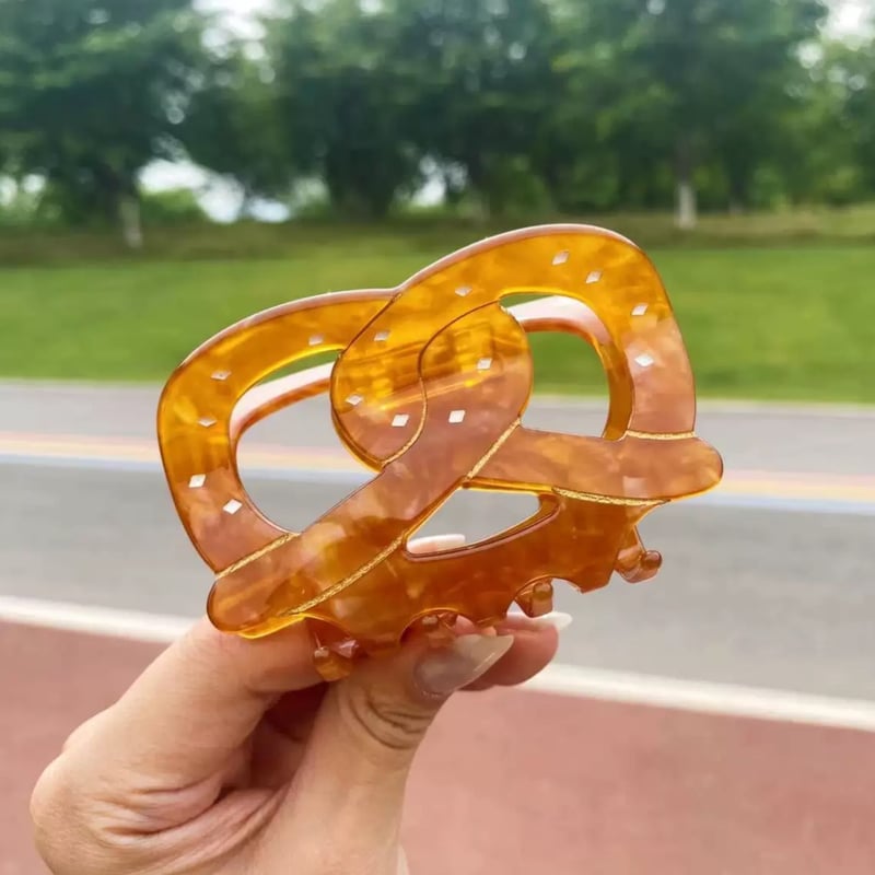 海外取り寄せ商品 パン バレッタ 1p // 韓国アクセ ヘアアクセサリー