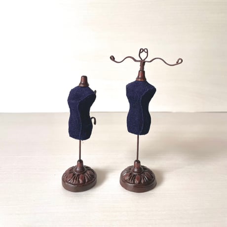 トルソーのアクセサリースタンド  ネイビー