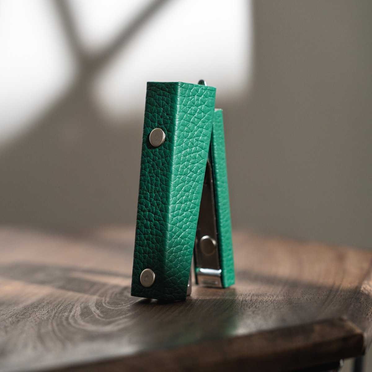 革のホッチキス グリーン | マックス 公式文具 Online Shop
