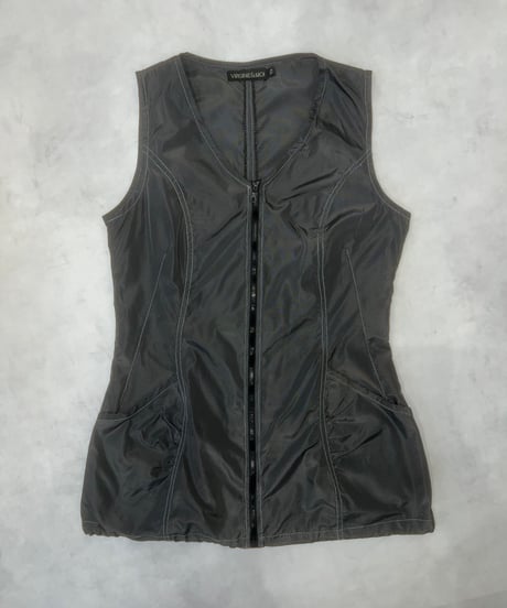 Zippered vest