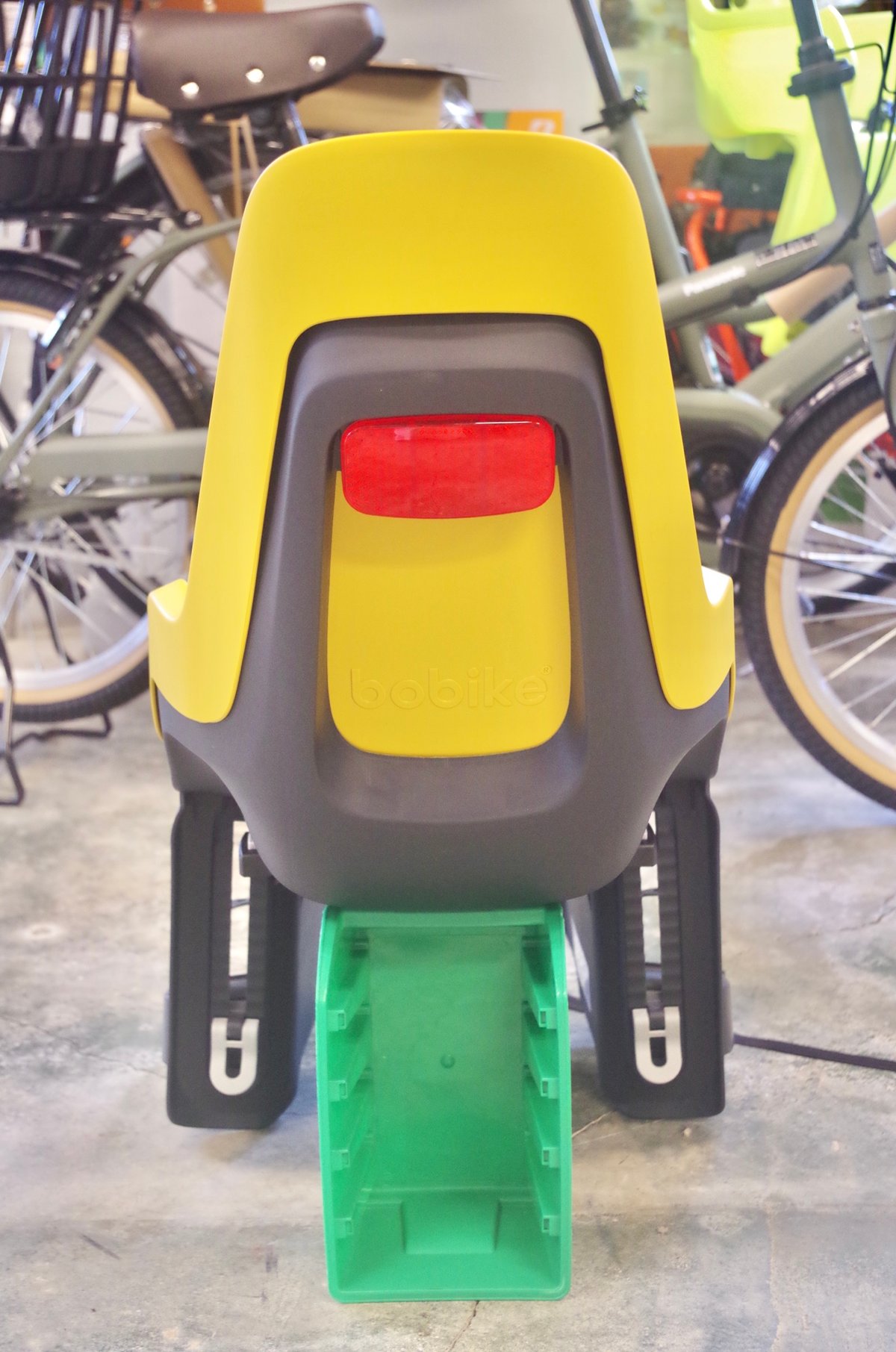 bobike maxi+ ボバイク　マキシ　チャイルドシート後ろ用　新品 楽天市場】bobike Exclusive Maxi Plus Frame Mount （LED
