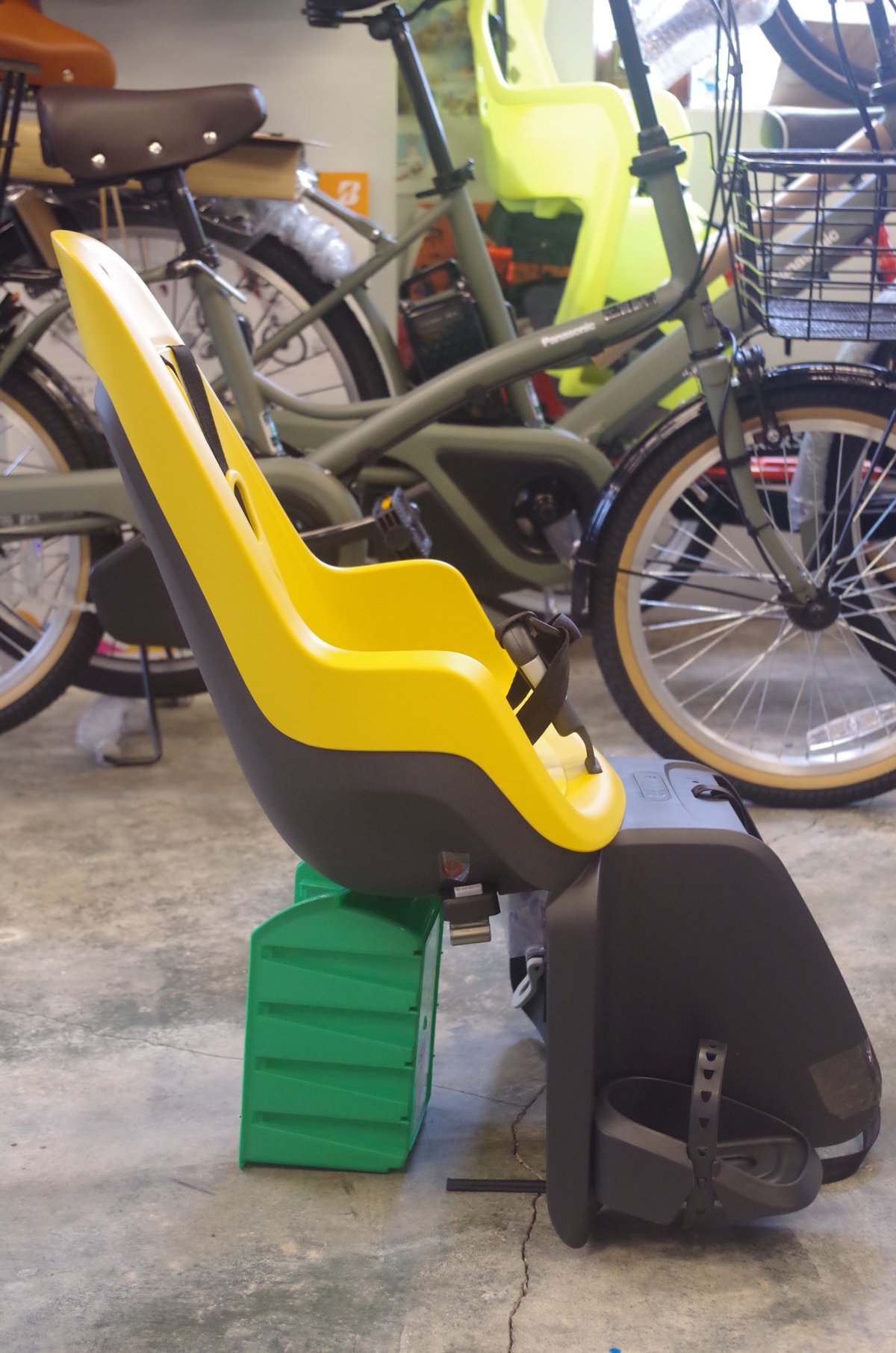 bobike ONE maxi ボバイク ワン マキシ オリーブグリーン Amazon.co.jp: bobike(ボバイク) Bobike ONE maxi オリーブ