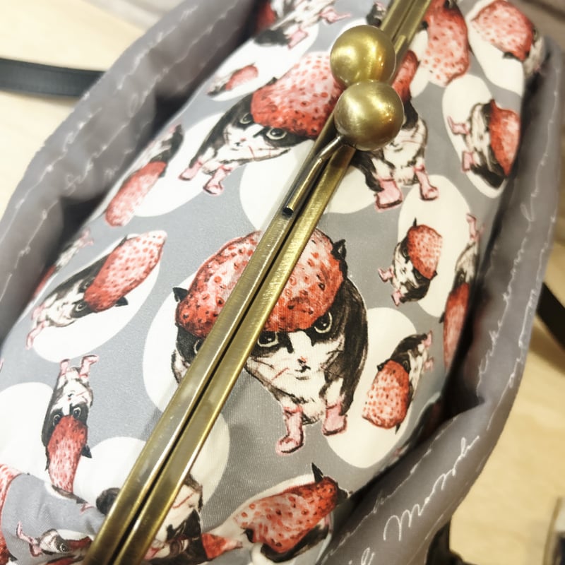 再販）【オーダーメイドで承ります】あおりがま口バッグ（XL）俵型